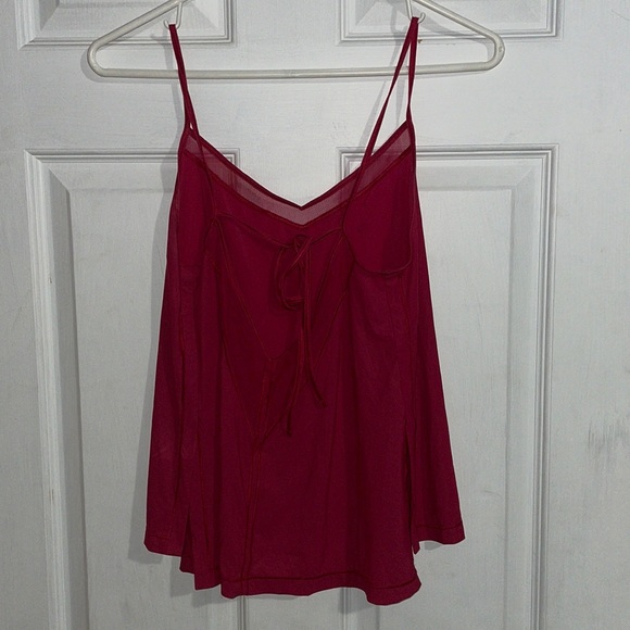 Open back lulu tank - Picture 2 of 4